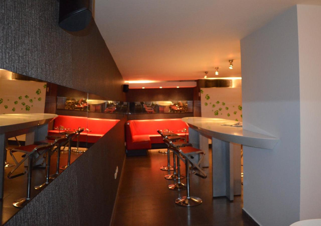 San Simon Hotel Pereira By Soratama Exterior photo The interior of the restaurant