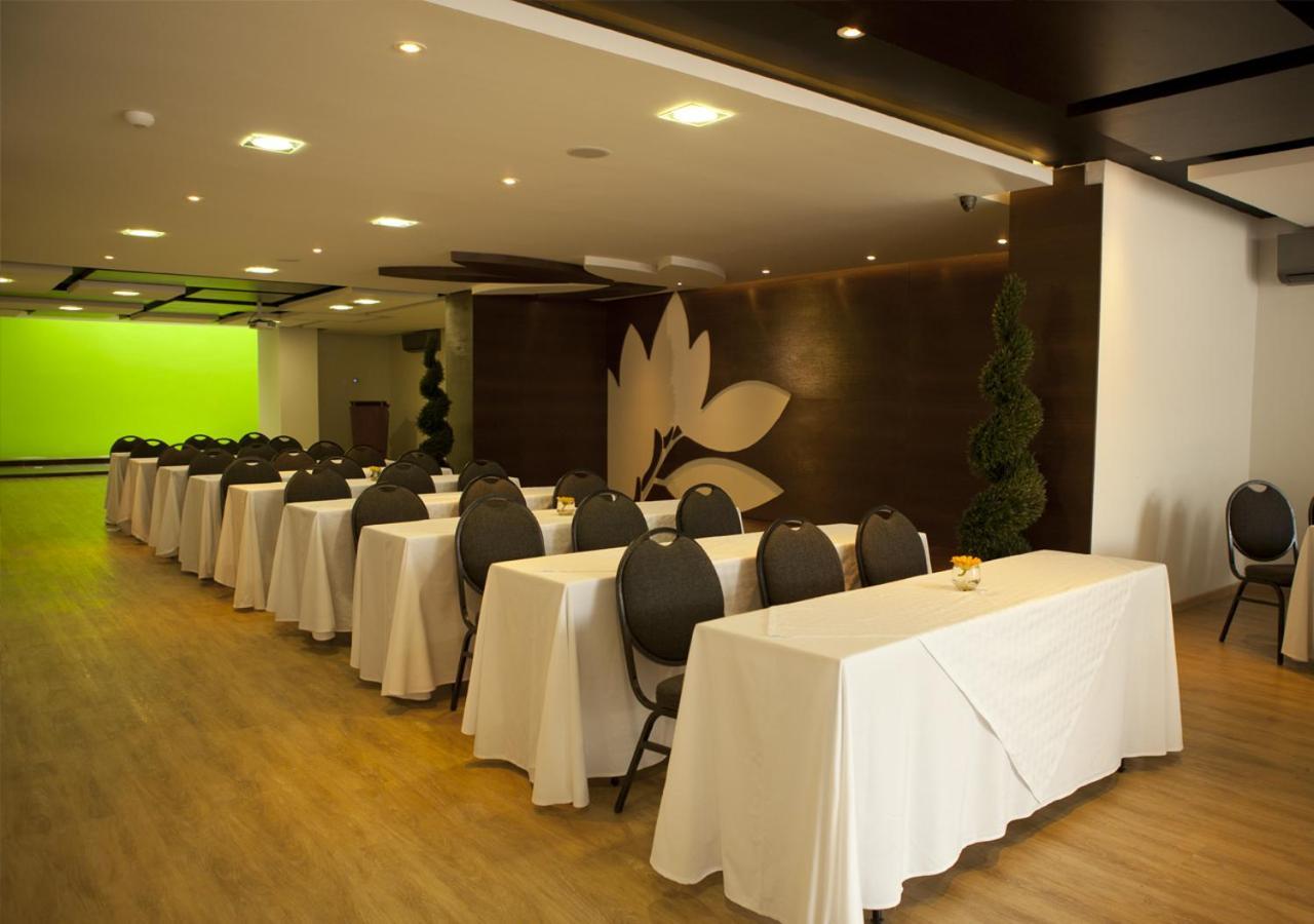 San Simon Hotel Pereira By Soratama Exterior photo Meeting room